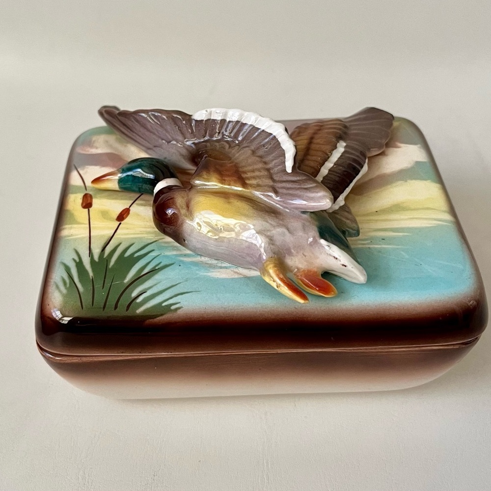 Rare Vintage 3 Dimensional Ceramic Mallar Duck Box